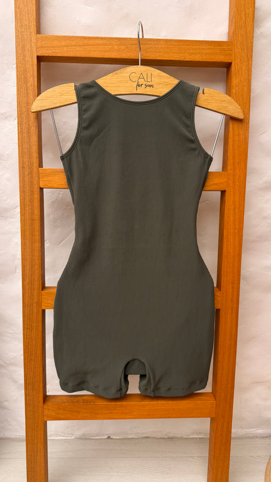 Macaquinho Modelador Verde sálvia (verde acinzentado)