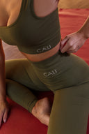 Conjunto Cali Verde Militar