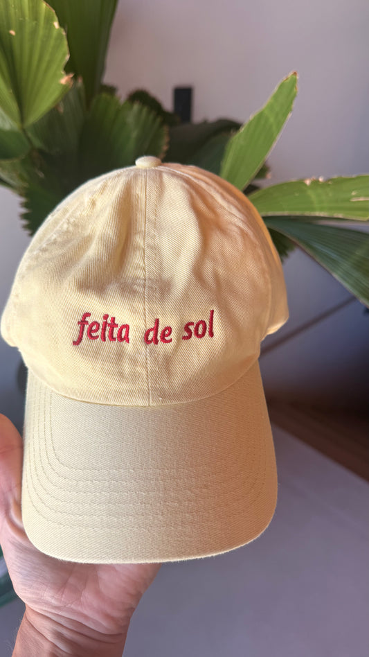 Boné Feita de sol