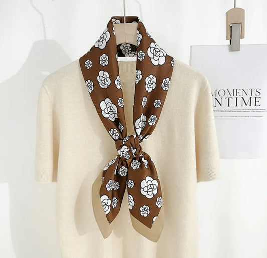 Lenço Flores Marrom + fivela